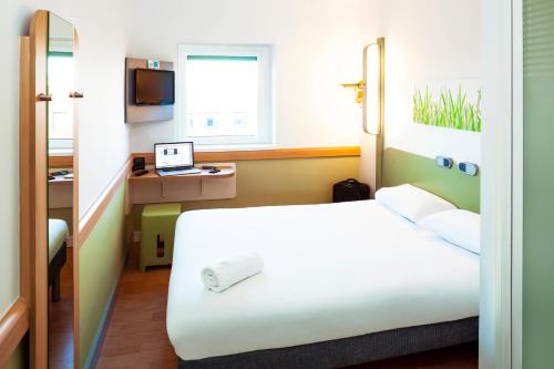 ibis budget Hotel Edinburgh Park - main image