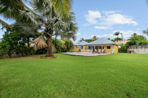 Villa de 4 chambres avec piscine privee jardin clos et wifi a Saint Francois a 4 km de la plage - Location, gîte - Saint François