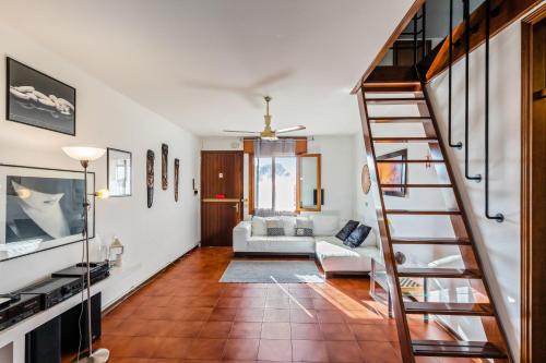 Apartment with 3 bedrooms in Albaredo with furnished terrace and WiFi - image 2
