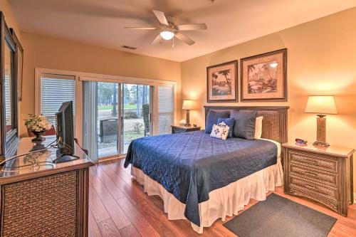 Resort Condo with Pool Access 6 Miles to Boardwalk! in Pine Island