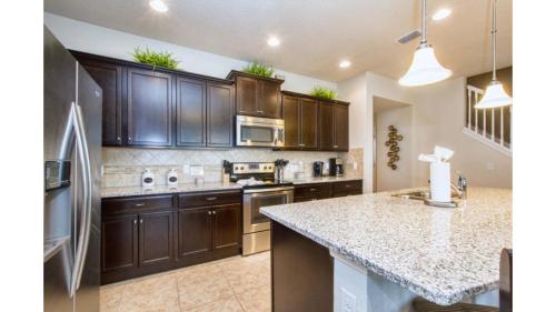 Windsor-5 Bed Townhouse w splashpool-3801WW - image 7