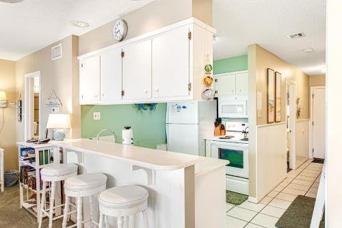Latitude Condos - image 14