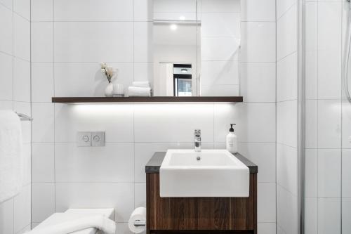 Kerridge St Apartments by Urban Rest - 화장실