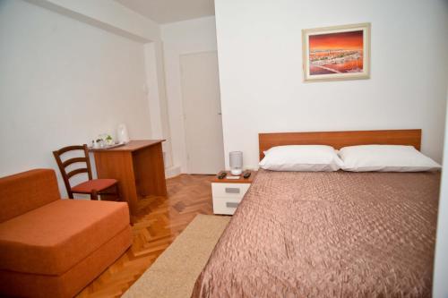 El Mirador Rooms