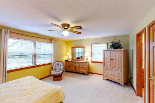 Pamlico Breeze #204HC Pamlico Breeze #204HC