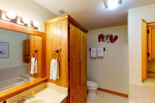 Pamlico Breeze #204HC Pamlico Breeze #204HC