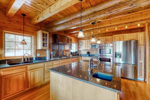 The Great Moose Cabin - image 3