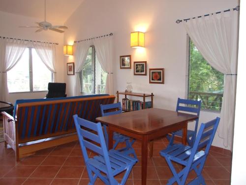Зручності, BlueBelize B&B in Пунта Горда