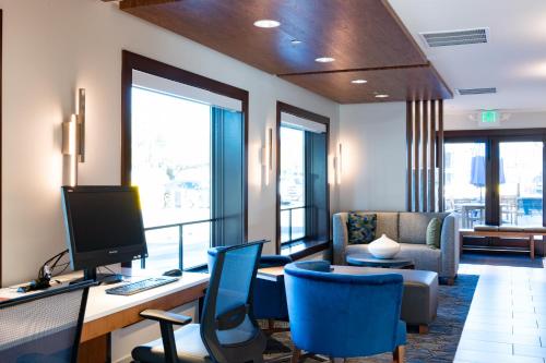 Holiday Inn Express Mill Valley San Francisco Area, an IHG Hotel