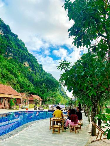 Chinh Thu Garden Homestay - 수영장