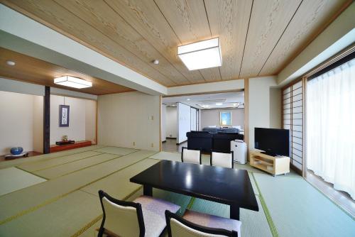 아타미 온천 호텔 선미 클럽 (Atami Onsen Hotel Sunmi Club) in 아타미