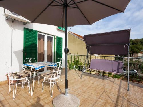  Apartments Tanfara 1283 in Brodarica