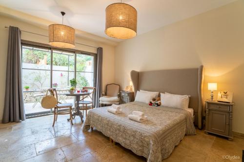 Adonis La Redorte By Olydea Stop at Château de la Redorte & Spa to discover the wonders of La Redorte. The property has everything you need for a comfortable stay. Service-minded staff will welcome and guide you at Château de 