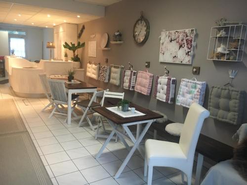 Étterem, Pension Claudia in Vosendorf