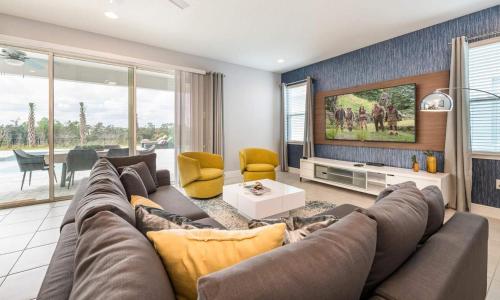 5 Star Villa on Orlandos most Exclusive Encore Resort at Reunion Orlando Villa 4459 - image 2