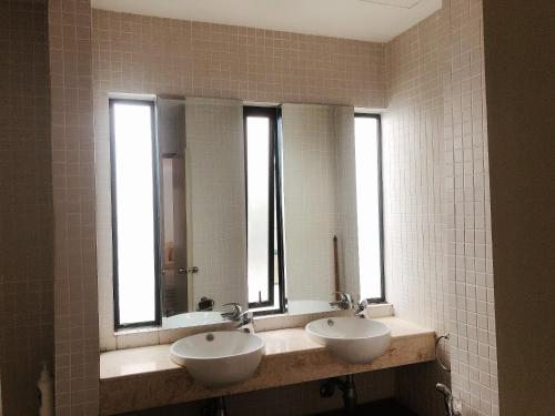 Bathroom, Peninsula Residence All Suite Hotel near Pusat Bandar Damansara MRT Station