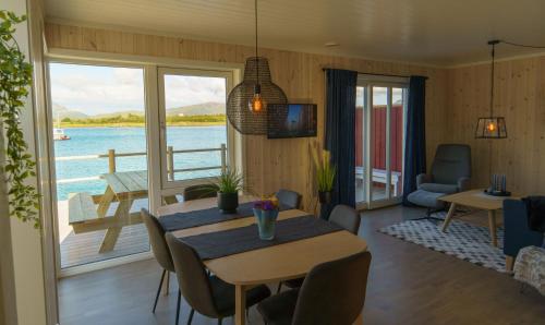 Lilleeideholmen Sjøhusutleie in Gravdal
