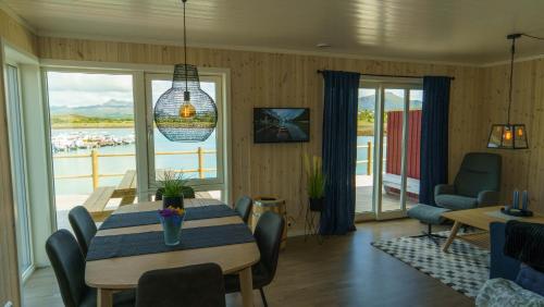 Lilleeideholmen Sjøhusutleie in Gravdal