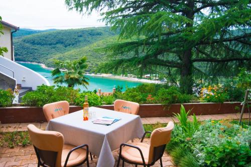  Apartments Ljerka, Pension in Rabac