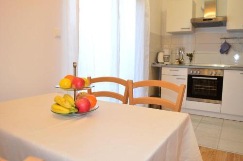 Apartments Vilim Tisno - image 4