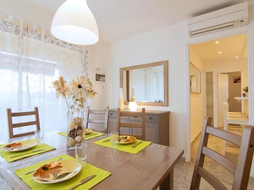 Apartment Le Rabelais-1 by Interhome near Le Resto du Marche Chez Thomas