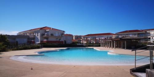 Piscina, Appartement Les Alizes in Avenue de Cannes