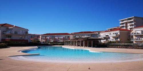 Piscina, Appartement Les Alizes in Avenue de Cannes