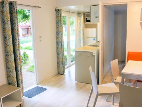 Holiday Home Hawaii Style by Interhome in Prague 14