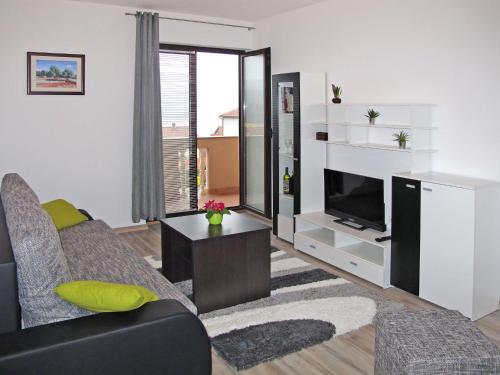  Apartment Rosić - KRK217 by Interhome in Kornić