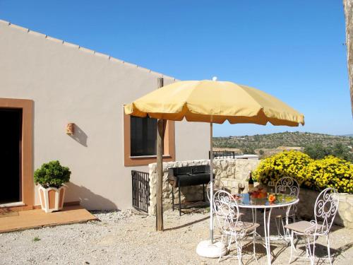  Holiday Home Nuno - PAD135 in Mem Moniz