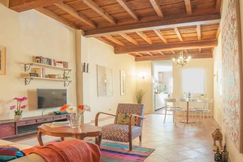 Cozy Macci flat 4 people near Santa Croce Square, Florenz