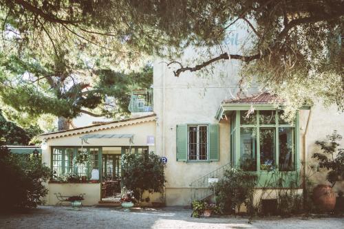 Hotel Le Ponteil - Hôtel - Antibes