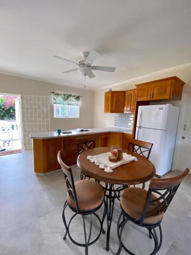 Ixoras Beach Apartments in Speightstown