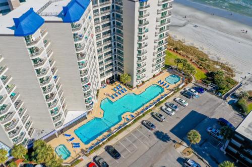 Oceanfront condo pools lazy river hot tubs game room onsite Carolina Winds