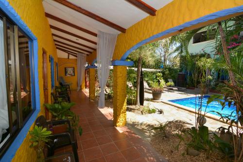 287010690 Conchal Hotel