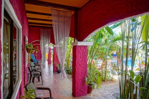287011936 Conchal Hotel