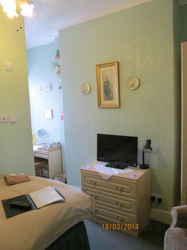 1 twin bed