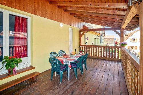 Erkély/terasz, Maison charmante avec jardin à Stotzheim | Climatisation incluse (Maison charmante avec jardin a Stotzheim | Climatisation incluse) in Stotzheim