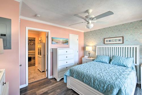 Beach Condo with Pool Access 1 Block to Ocean! - image 5