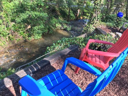 Brookside Cottages in Waynesville, USA