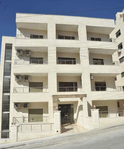 Amazing one Bedroom Apartment in Amman Elwebdah 4