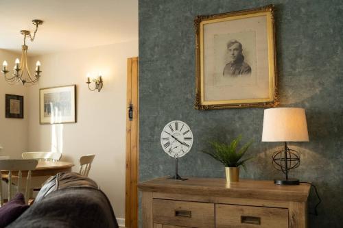 Impeccable 2-Bed Apartment in Chipping Norton - main image