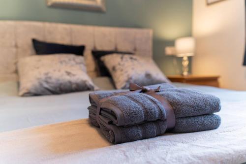 Impeccable 2-Bed Apartment in Chipping Norton - image 14