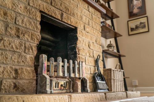 Impeccable 2-Bed Apartment in Chipping Norton - image 8