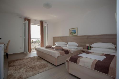 Apartments Bota in Drvenik (Splitsko-Dalmatinska)