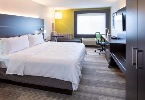 Holiday Inn Express Hotel & Suites-St. Paul, an IHG Hotel