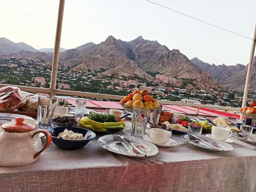 Їжа та напої, Khachats Toun Heritage in Meghri