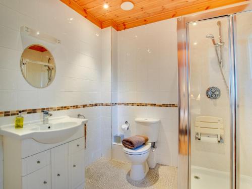 Apple Tree Lodge - image 8