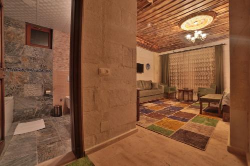 Caravanserai Inn Hotel - image 6
