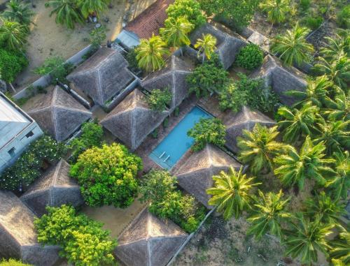 Hiru Resort and Kite Surfing
